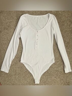 Long Sleeve White Rib Henley Bodysuit Woman’s Size Small